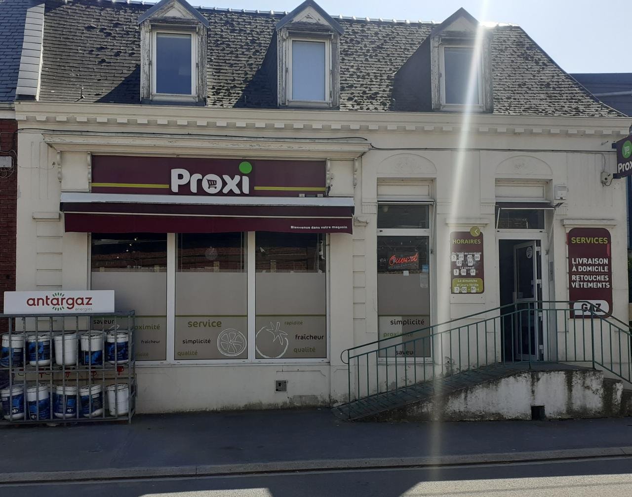 Proxi