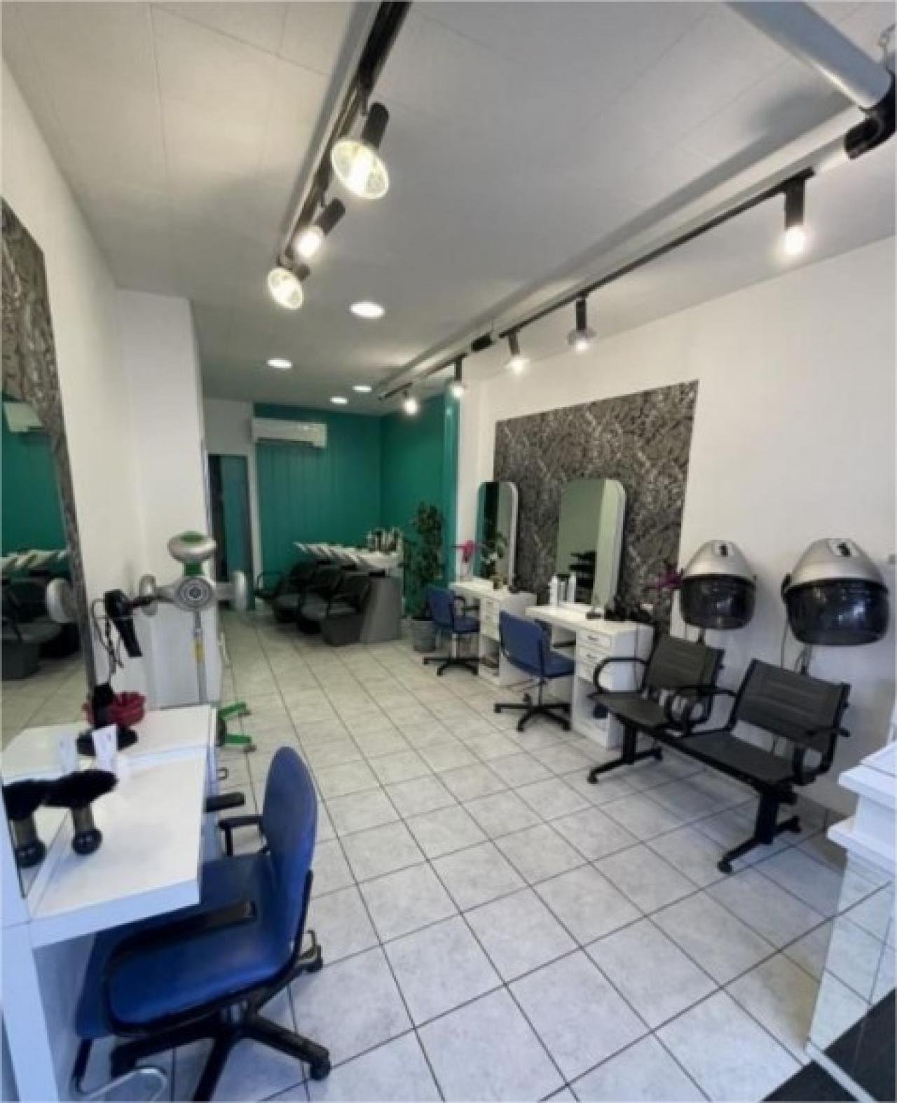 Salon de coiffure à Thaon-les-Vosges