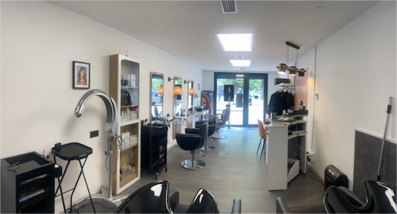 VOTRE COIFFEUR